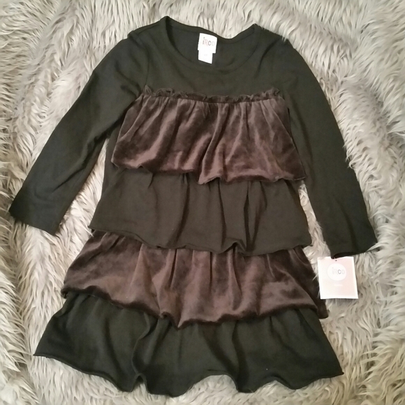 Great Christmas Gift New With Tags ruffle ebony dress NWT, dressy or casual, 4T - Picture 2 of 7